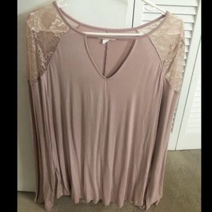 XL Maurice’s Long Sleeve Lace Shoulder Shirt